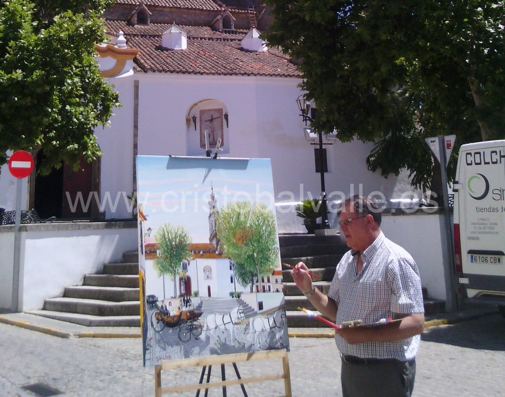 Cristóbal Valle pintando la Catedral de la Sierra en Hinojosa del Duque